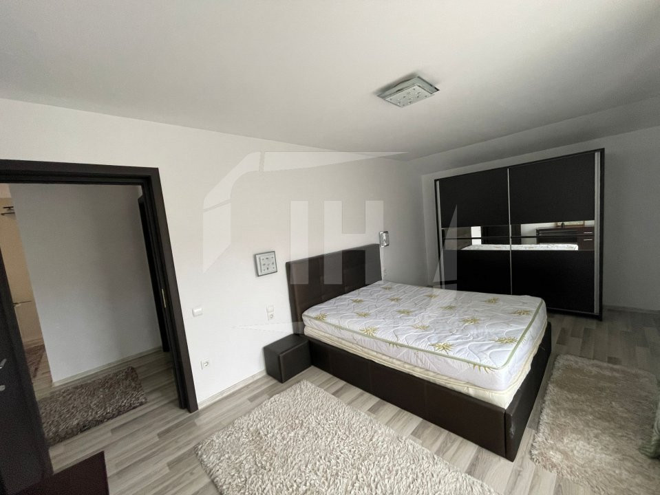 Duplex. 4 camere, 3 parcari, zona Campului