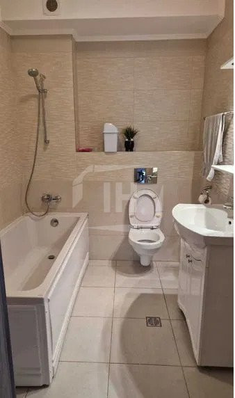 Apartament 3 camere, 70mp, decomandat, parcare, Calea Turzii