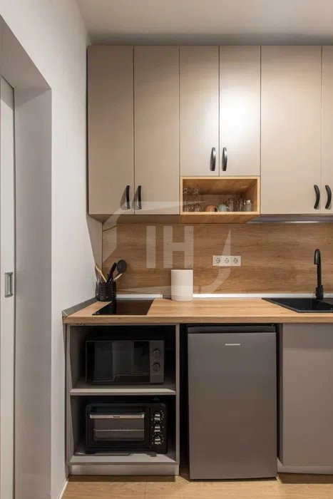Apartament 1 camera si terasa in zona Iulius Mall