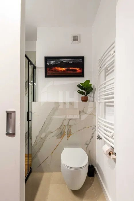 Apartament 1 camera si terasa in zona Iulius Mall
