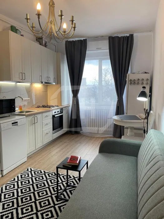 Apartament 1 camera, modern, parcare, zona Garii