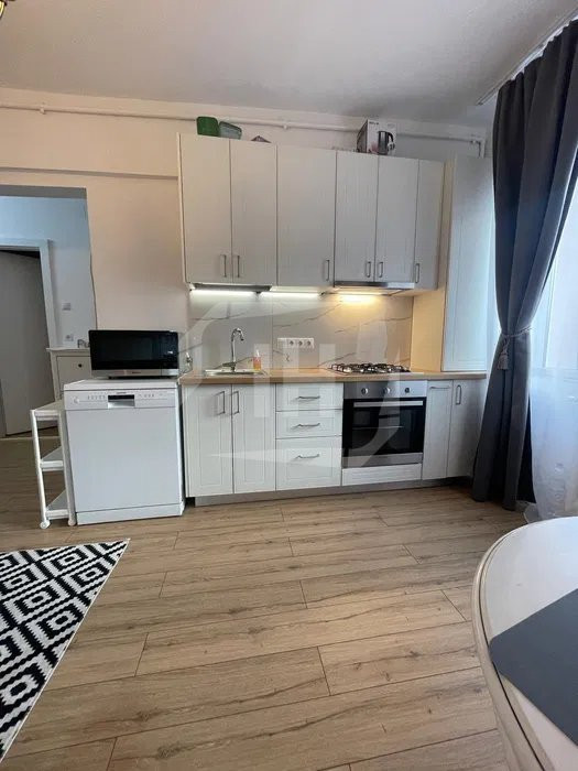 Apartament 1 camera, modern, parcare, zona Garii