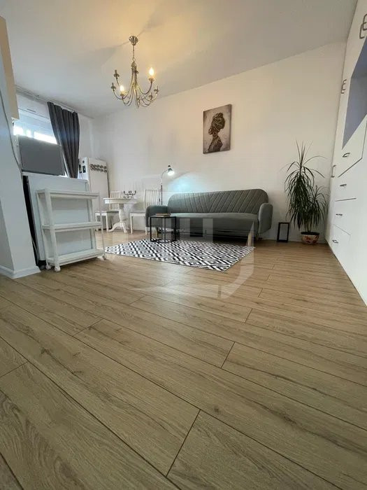 Apartament 1 camera, modern, parcare, zona Garii
