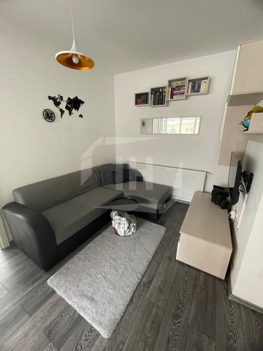 Apartament 3 camere, parcare, zona Petrom