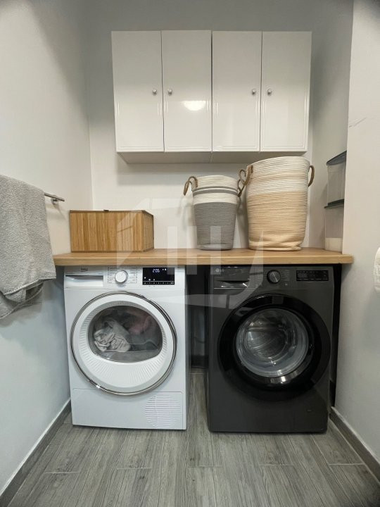 Apartament 3 camere, parcare, zona Petrom