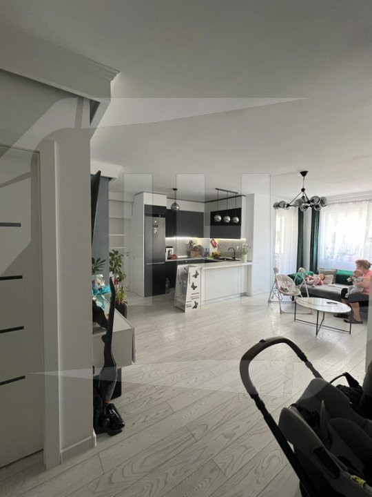 Apartament 3 camere la cheie, zona Vivo