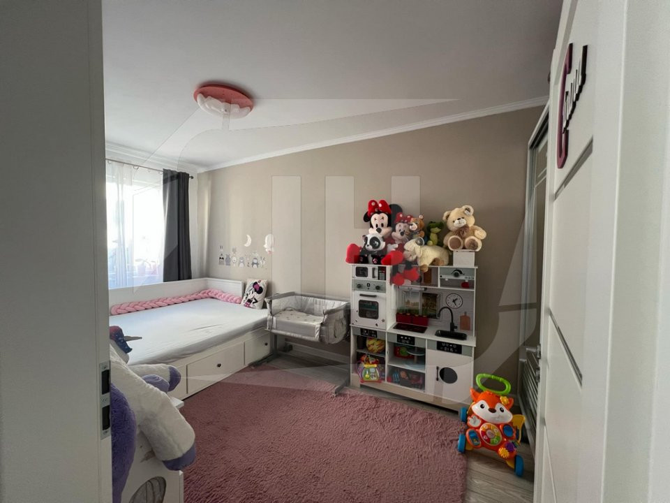 Apartament 3 camere la cheie, zona Vivo