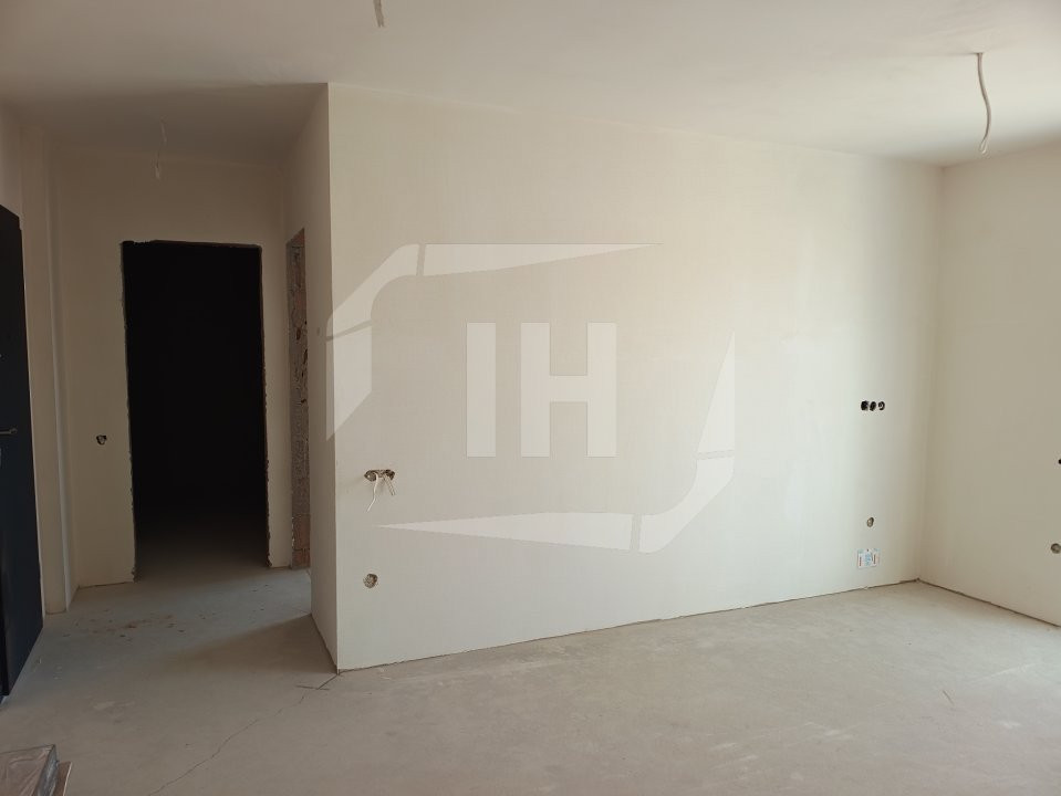 3 -posibilitate 4 camere, semifinisat, intermediar, CF, Auchan Iris