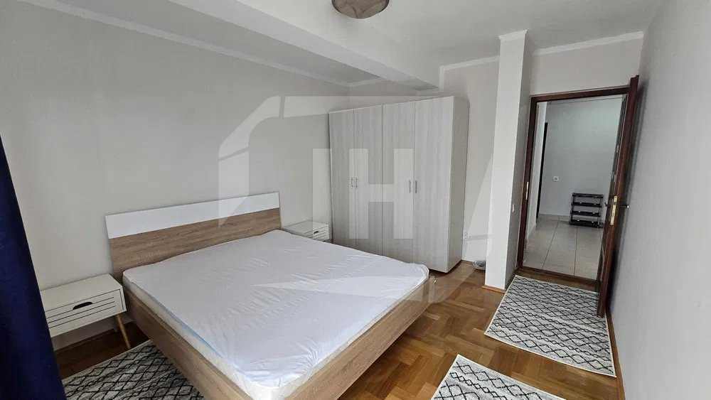 Apartament 2 camere, decomandat, garaj, Manastur