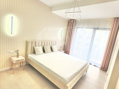 Apartament cu 3 camere, parcare, zona Eroilor