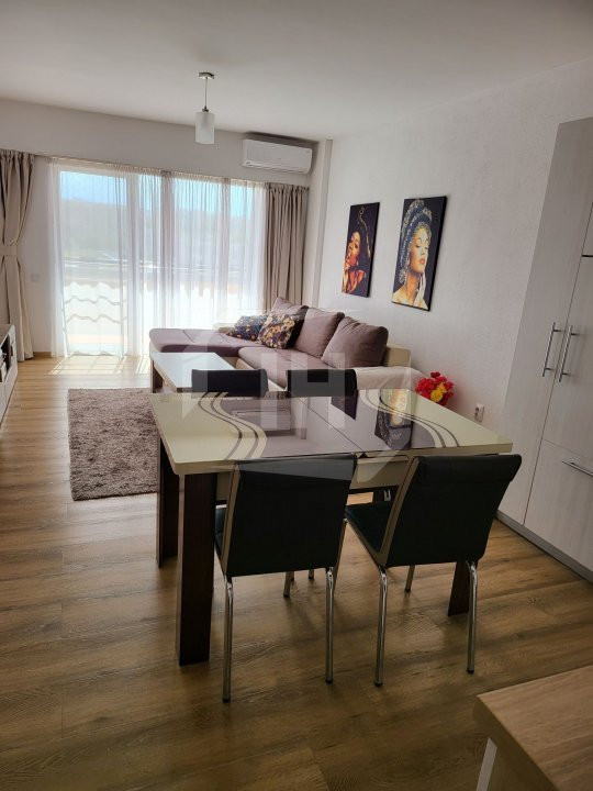 Apartament cu 2 camere, parcare, zona Iulius Mall