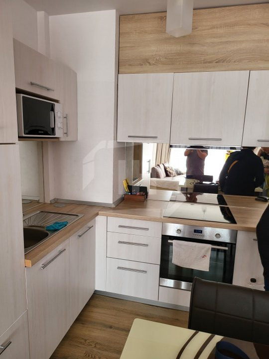 Apartament cu 2 camere, parcare, zona Iulius Mall