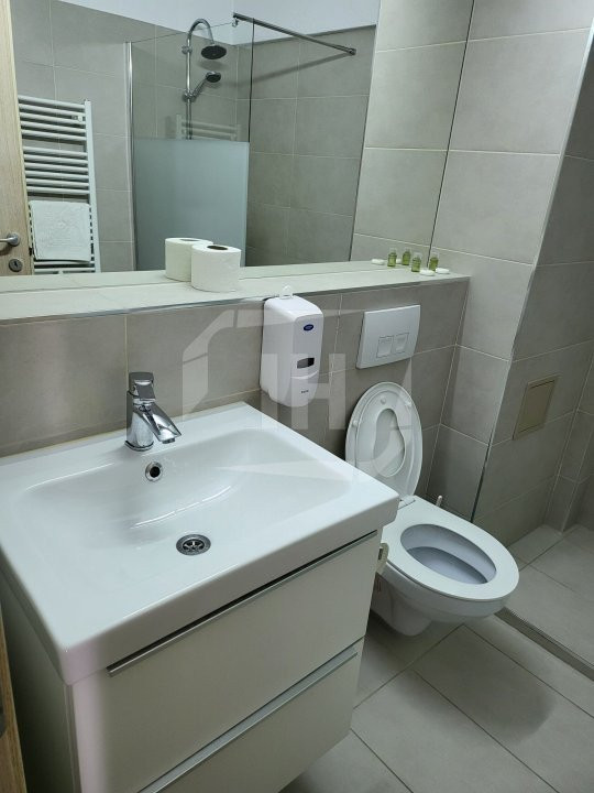 Apartament cu 2 camere, parcare, zona Iulius Mall