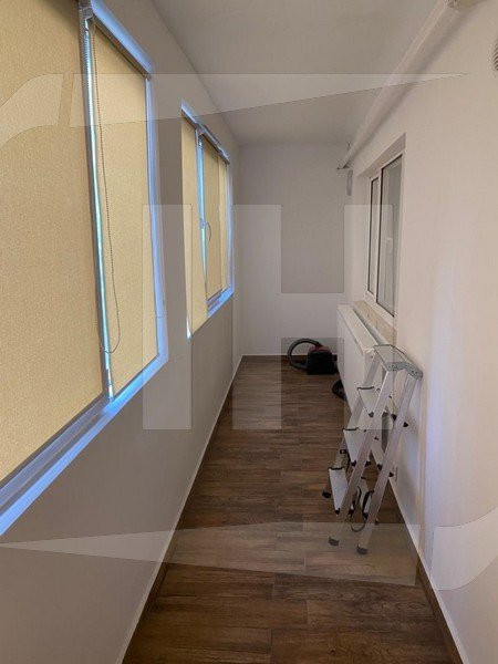 Apartament 3 camere, decomandat, The Office