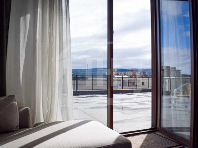 Penthouse 3 camere, terasa 100mp, parcare, Intre Lacuri