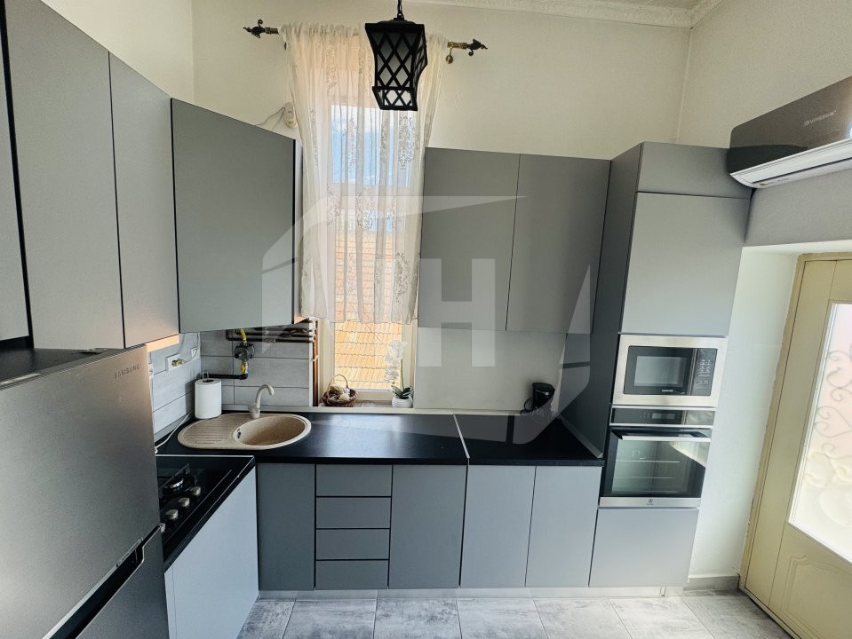 Apartament 2 camere, la casa, in zona strazii Decebal