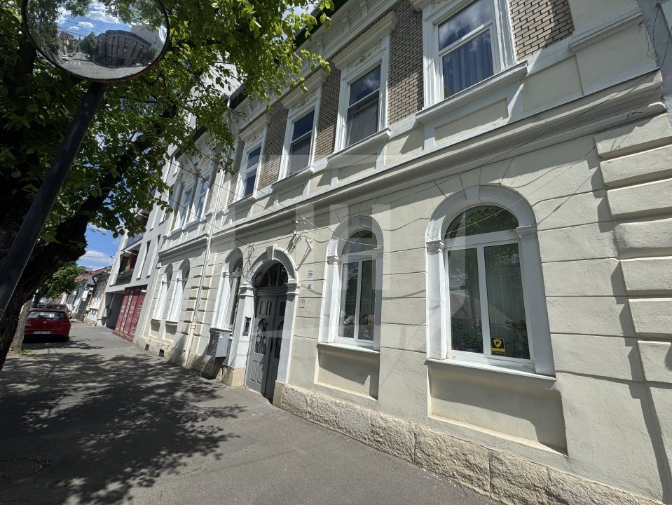 Apartament 2 camere, la casa, in zona strazii Decebal