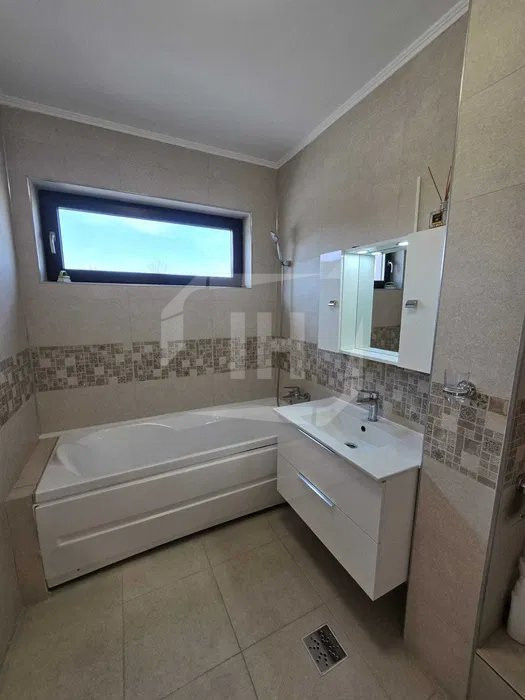 Apartament 3 camere cu garaj in Buna Ziua