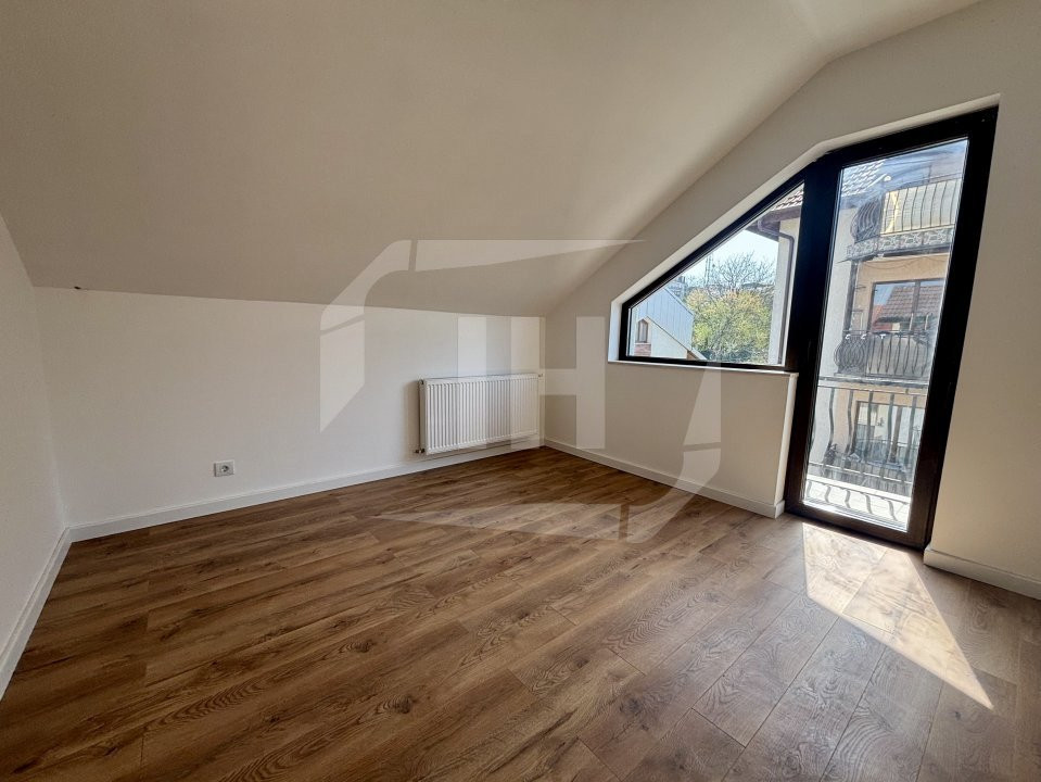 Apartament 4 camere, garaj, 3 parcari, Gruia