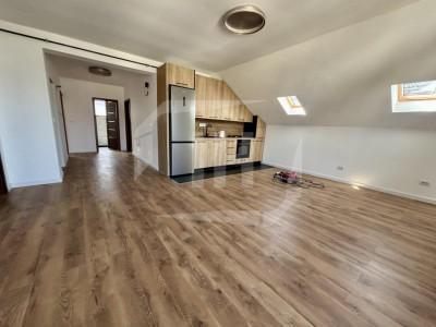 Apartament 4 camere, garaj, 3 parcari, Gruia
