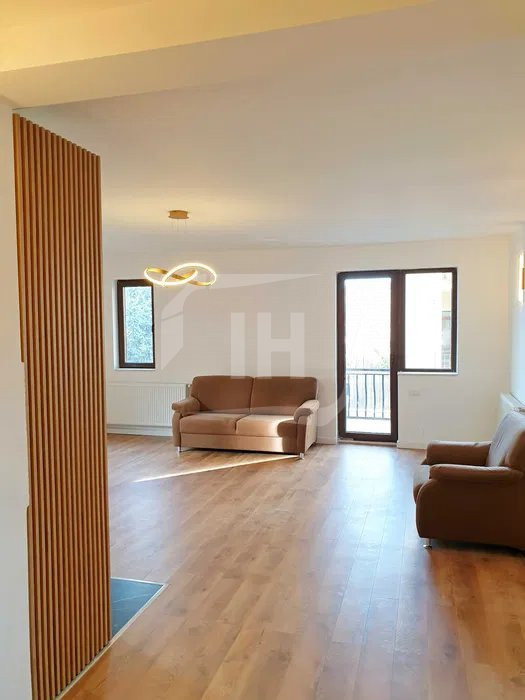 Spatiu birou in vila, 97mp, 4 locuri de parcare, Gruia