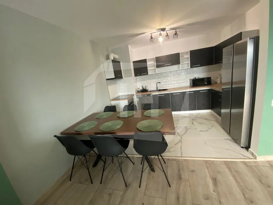 Apartament 3 camere, panorama, zona CENTRALA