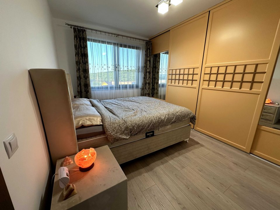 Apartament cu 2 camere decomandat, parcare