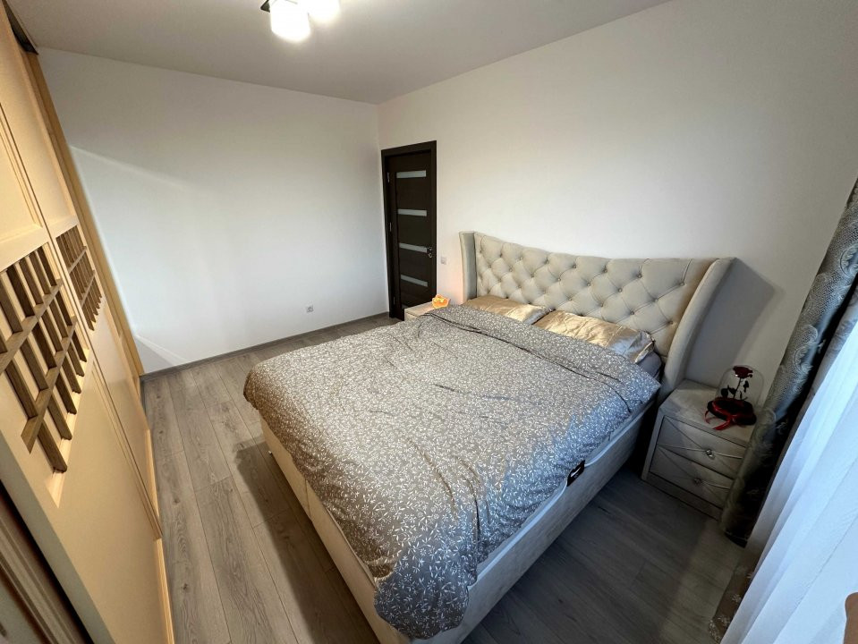 Apartament cu 2 camere decomandat, parcare