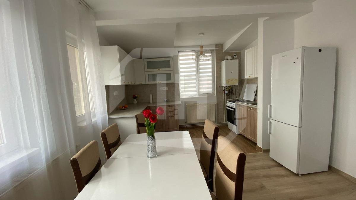 Apartament 3 camere, 2 bai, 100mp, parcare, Gruia zona Stadion CFR