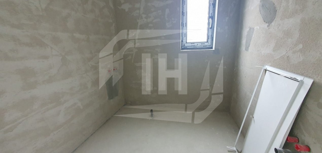 Duplex semifinisat 130 mp utili, cu garaj si gradina