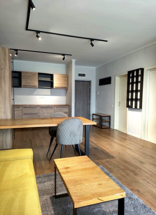 Apartament 2 camere la cheie, Dambul Rotund