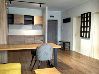 Apartament 2 camere la cheie, Dambul Rotund