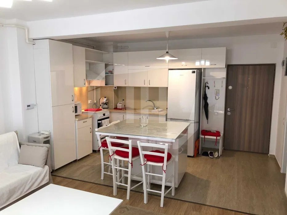 Apartament 2 camere, semidecomandat, Complex Luminia