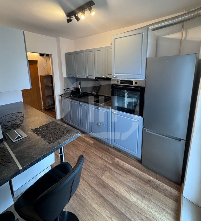 Apartament 2 camere decomandat renovat, zona Calea Floresti