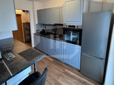 Apartament 2 camere decomandat renovat, zona Calea Floresti