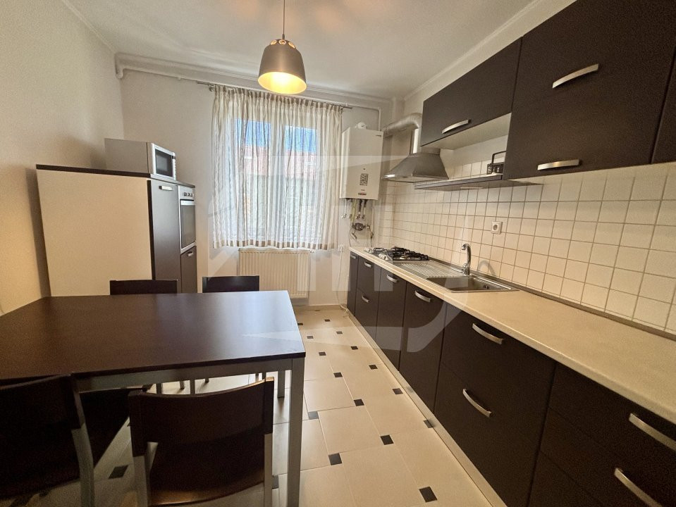 Apartament 3 camere, 100mp, garaj, Andrei Muresanu