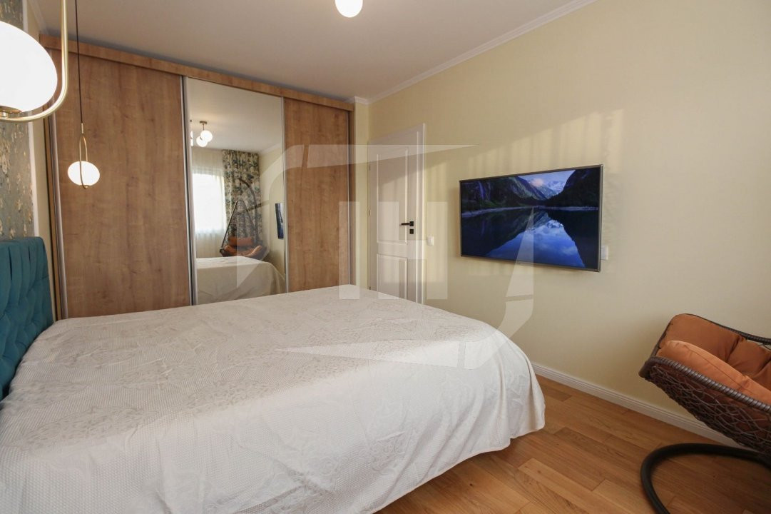 Apartament 3 camere, parcare, zona Vivo