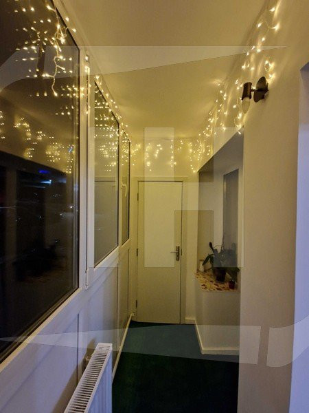 Apartament 3 camere, etaj intermediar, parcare