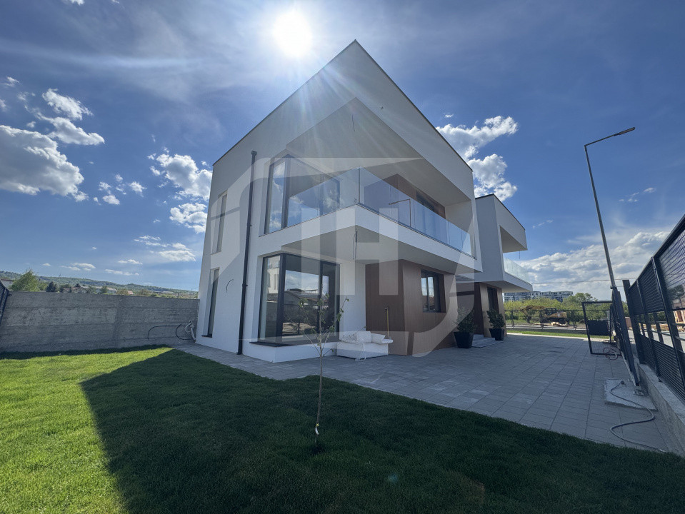 Duplex semifinisat, 119 mp utili, finalizat, zona Buna Ziua