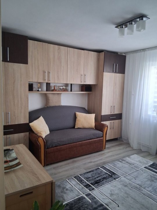 Apartament 2 camere decomandat, zona Bld Primaverii