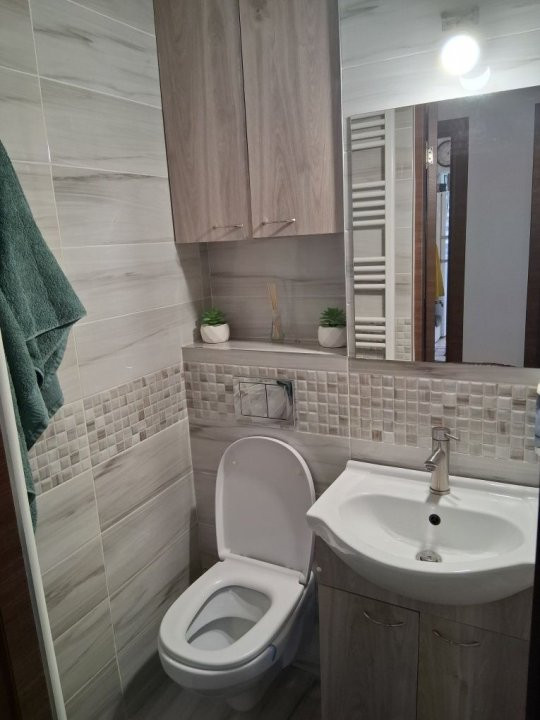 Apartament 2 camere decomandat, zona Bld Primaverii