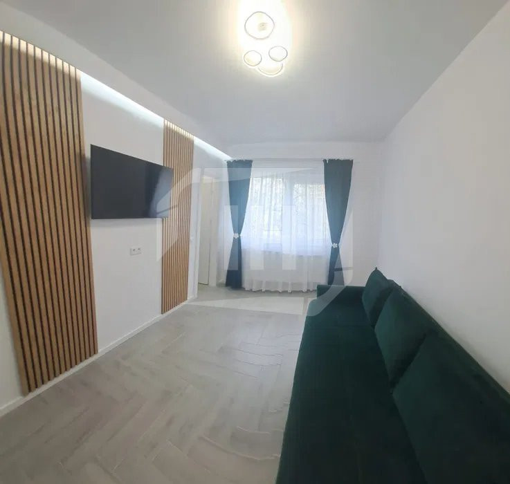 Garsoniera complet renovata, etaj 1, zona FSEGA/Iulius Mall