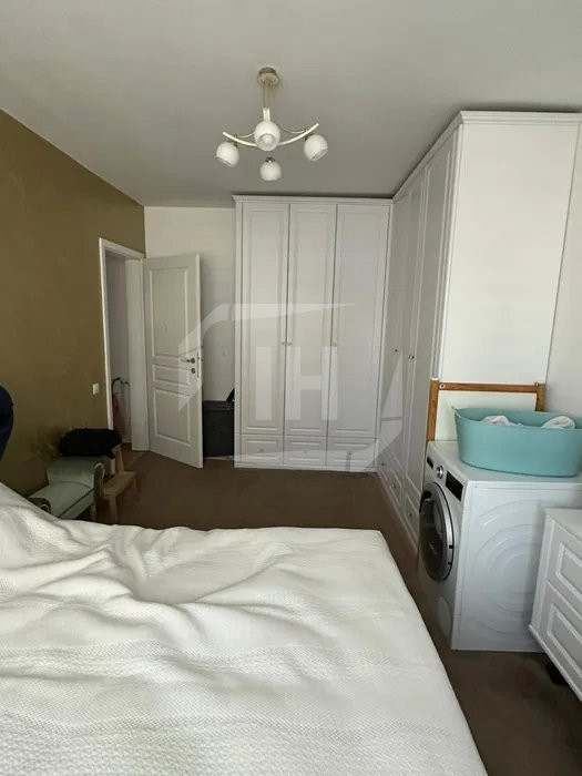 Apartament 3 camere, semidecomandat, parcare, Eugen Ionesco