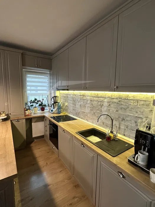 Apartament 3 camere, semidecomandat, parcare, Eugen Ionesco