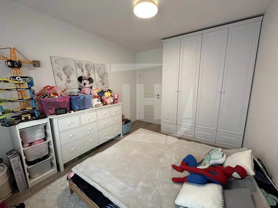 Apartament 3 camere, semidecomandat, parcare, Eugen Ionesco