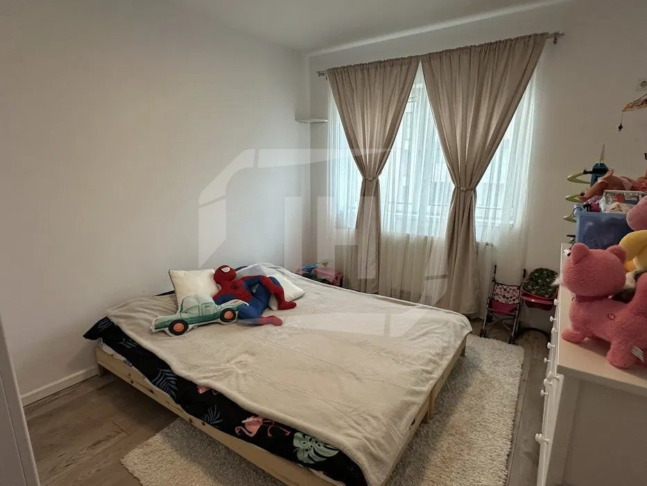 Apartament 3 camere, semidecomandat, parcare, Eugen Ionesco