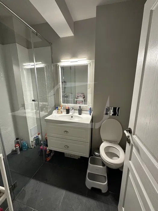 Apartament 3 camere, semidecomandat, parcare, Eugen Ionesco
