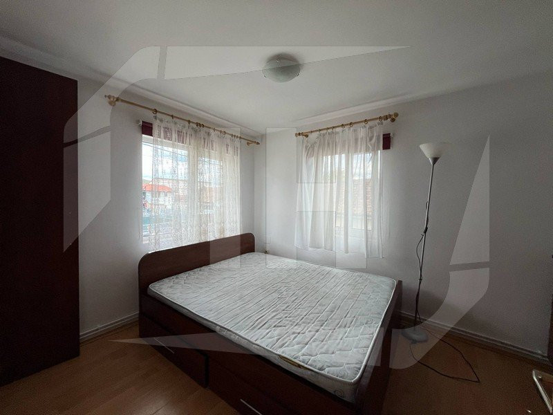 Oferta ! Casa cu 4 camere - Floresti Zona Pizzeriei Il MIlanese