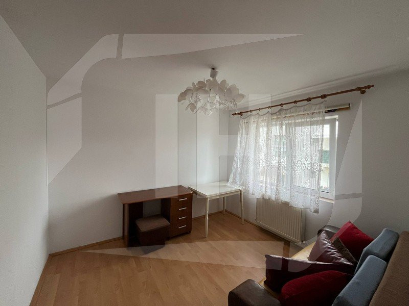 Oferta ! Casa cu 4 camere - Floresti Zona Pizzeriei Il MIlanese
