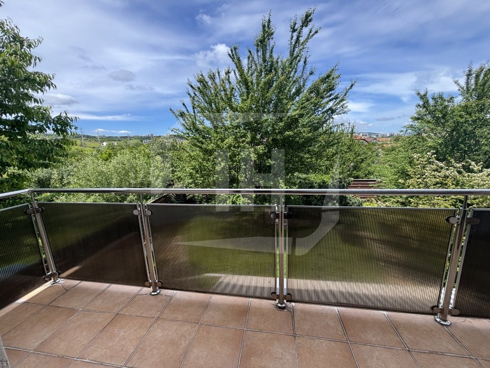 Casa tip duplex cu garaj de inchiriat, pet-friendly, 380mp gradina, Borhanci